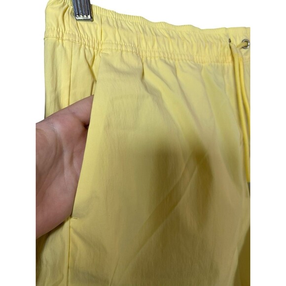 Athleta NWT Midday Short Women’s L‎ Butter Yellow Poplin Protection Activewear - Picture 5 of 8